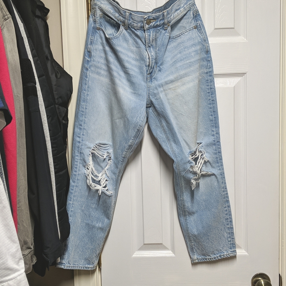 American Eagle Mom jeans